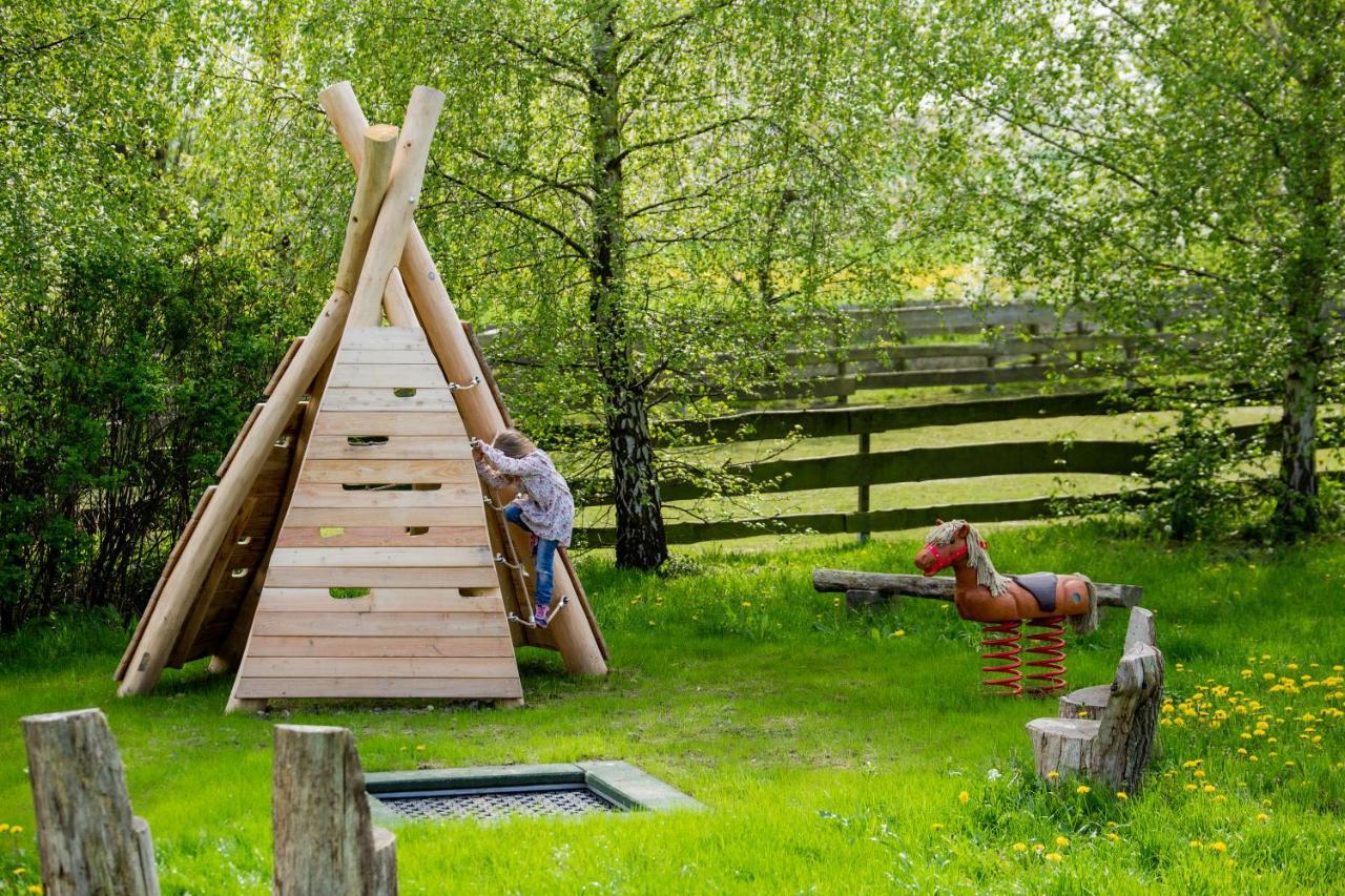 Horse Lake Ranch Neuendorf  Exteriér fotografie