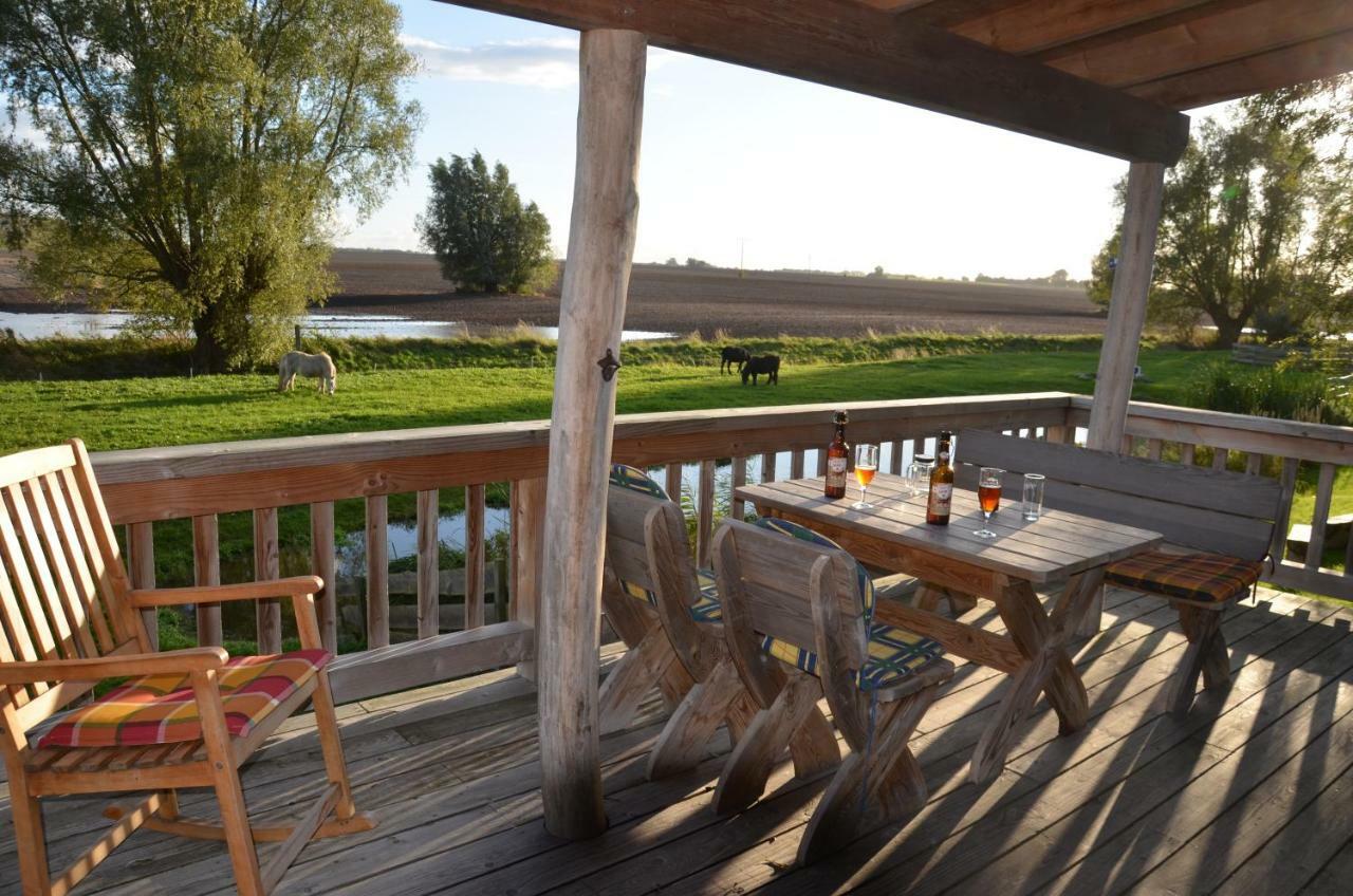 Horse Lake Ranch Neuendorf  Exteriér fotografie